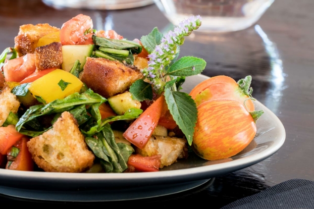 Panzanella Salat in der Kochschule Marieneck in Köln Ehrenfeld